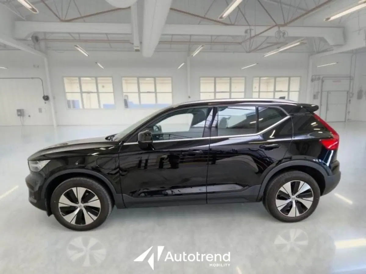 Volvo XC40 usata a Bari (16)