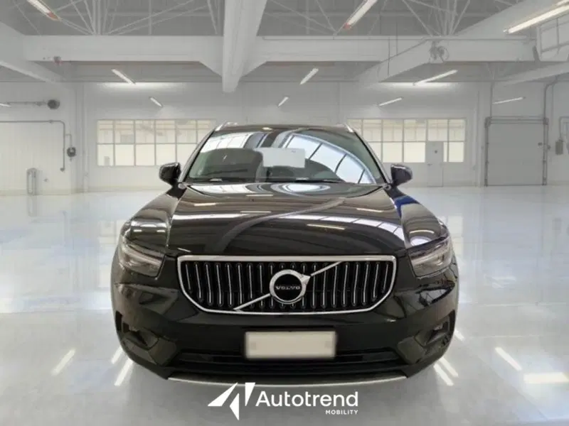 Volvo XC40 usata a Bari (3)