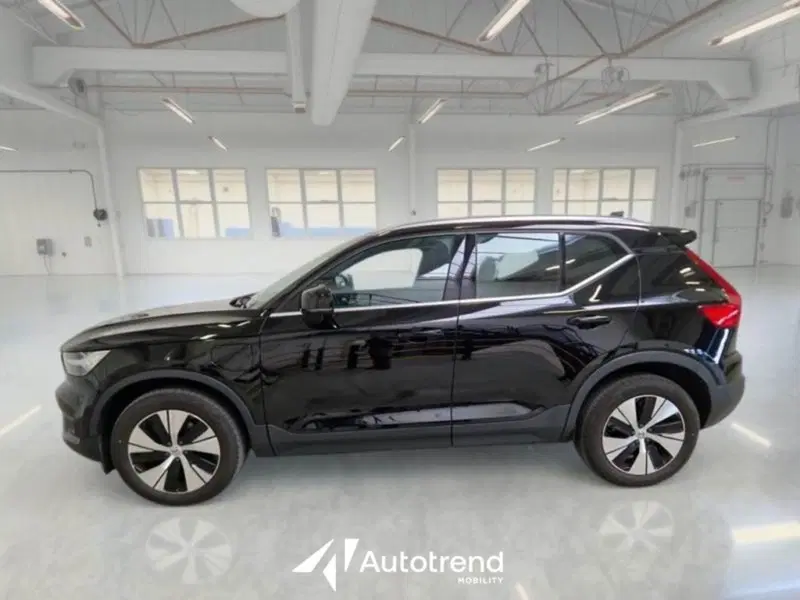 Volvo XC40 usata a Bari (4)