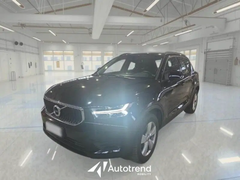 Volvo XC40 usata a Bari (12)