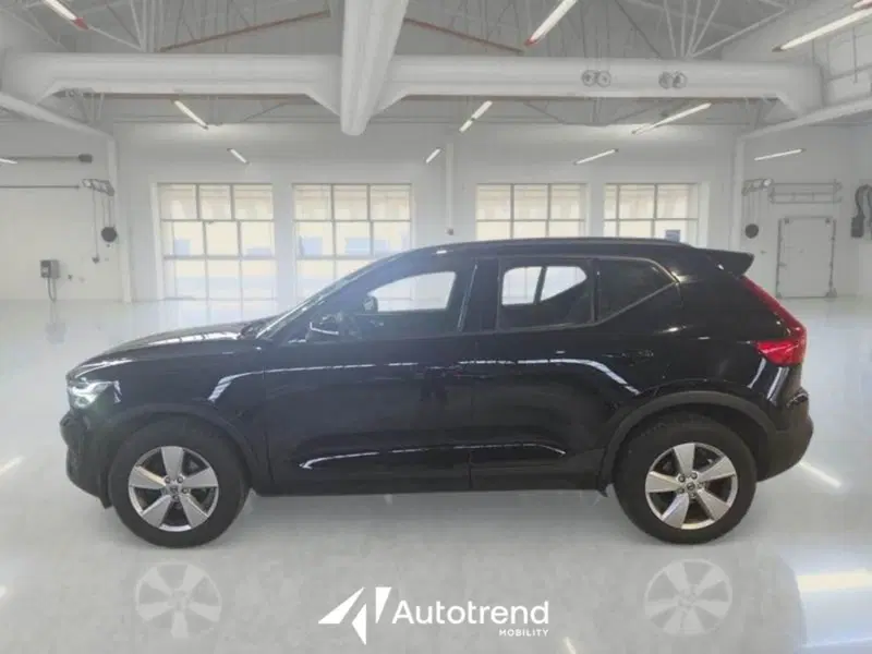 Volvo XC40 usata a Bari (4)