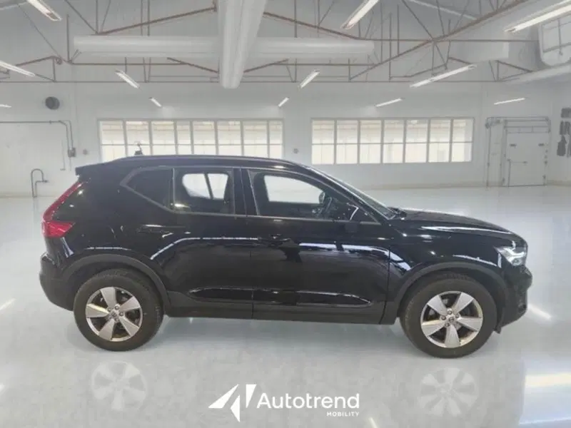 Volvo XC40 usata a Bari (5)