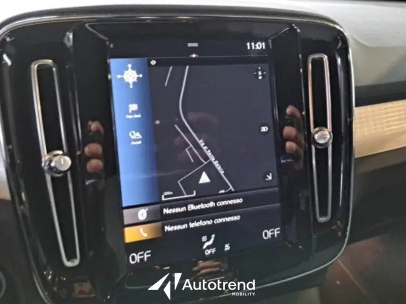 Volvo XC40 usata a Bari (10)
