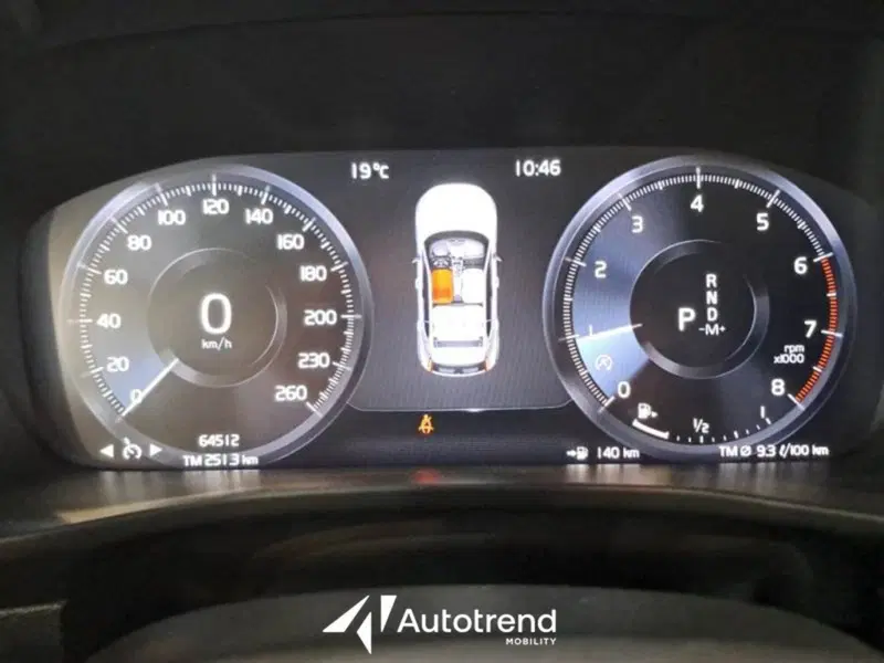 Volvo XC40 usata a Bari (9)
