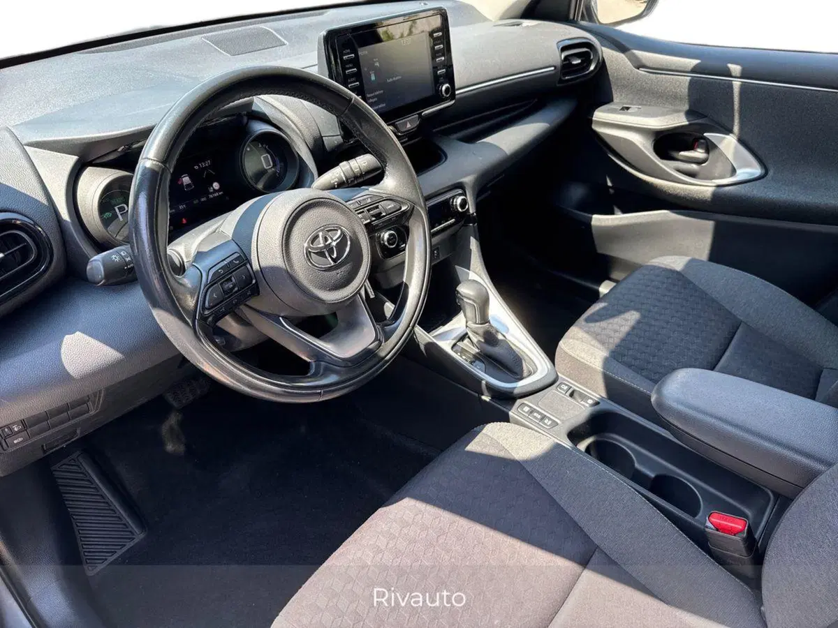Toyota Yaris usata a Como (7)