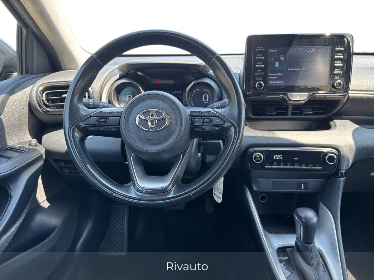 Toyota Yaris usata a Como (8)
