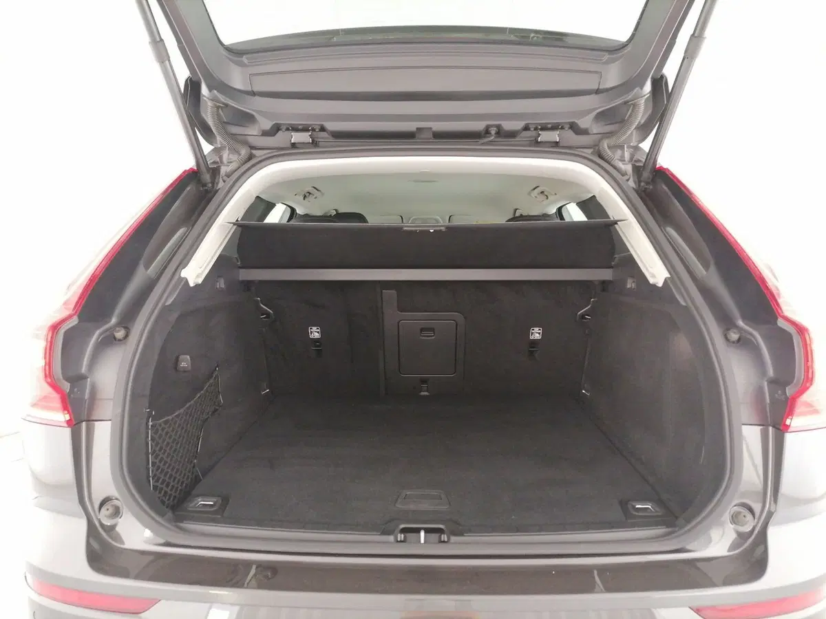 Volvo XC60 usata a Roma (10)