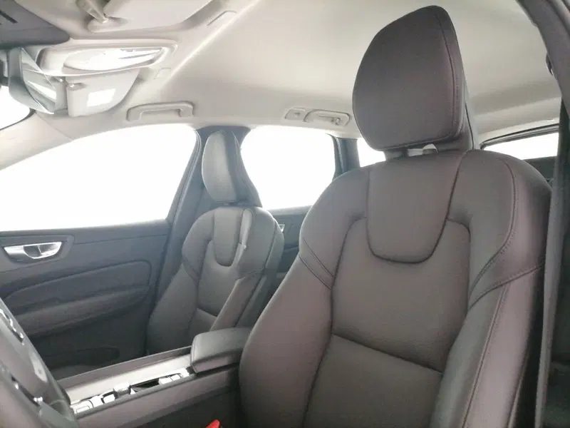 Volvo XC60 usata a Roma (13)