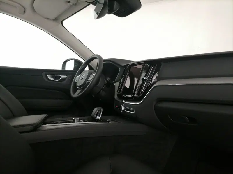 Volvo XC60 usata a Roma (7)
