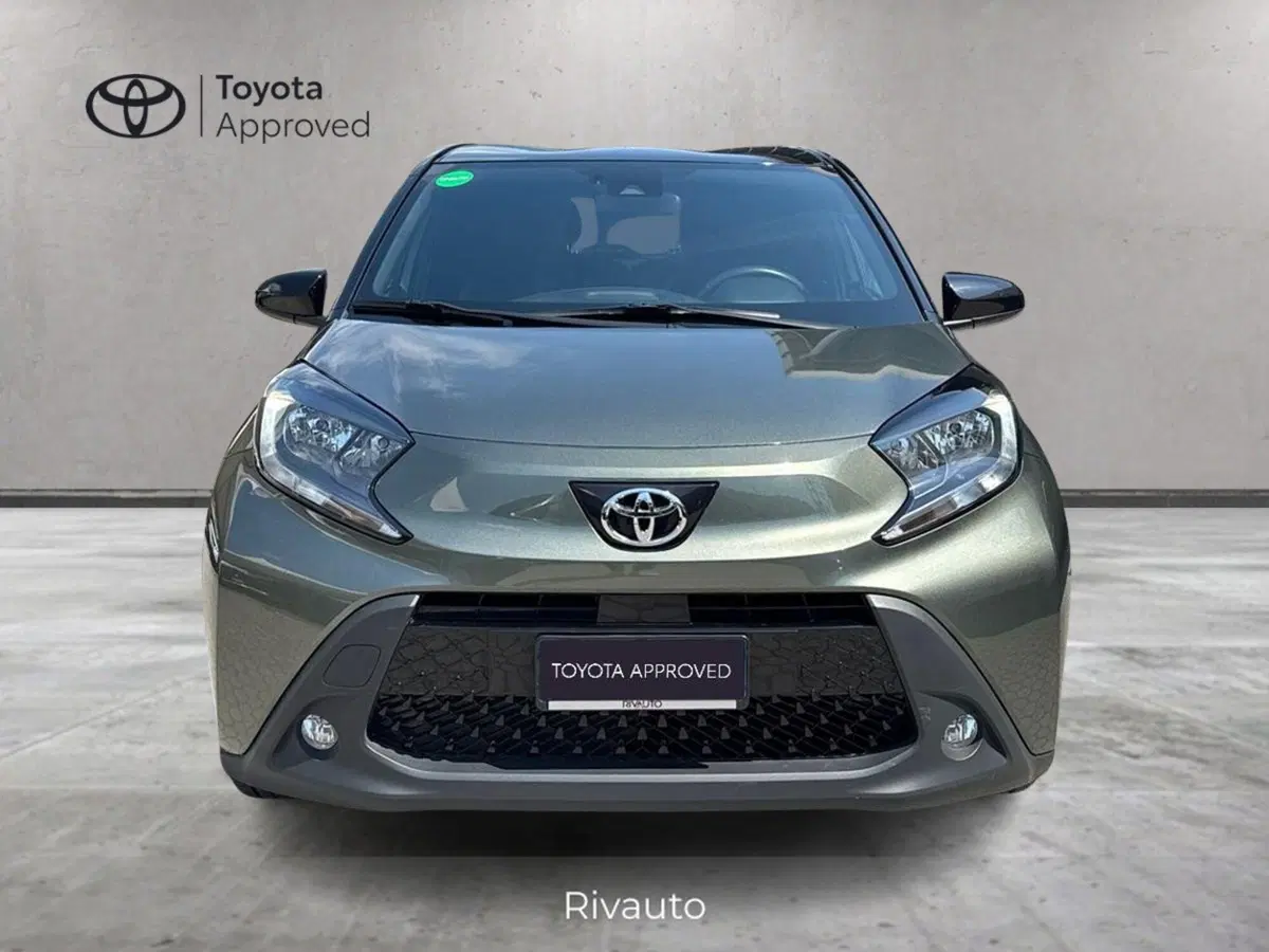Toyota Aygo X usata a Como (13)