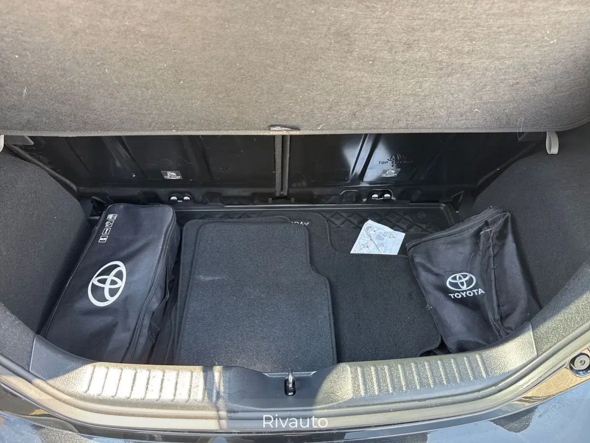 Toyota Aygo X usata a Como (6)