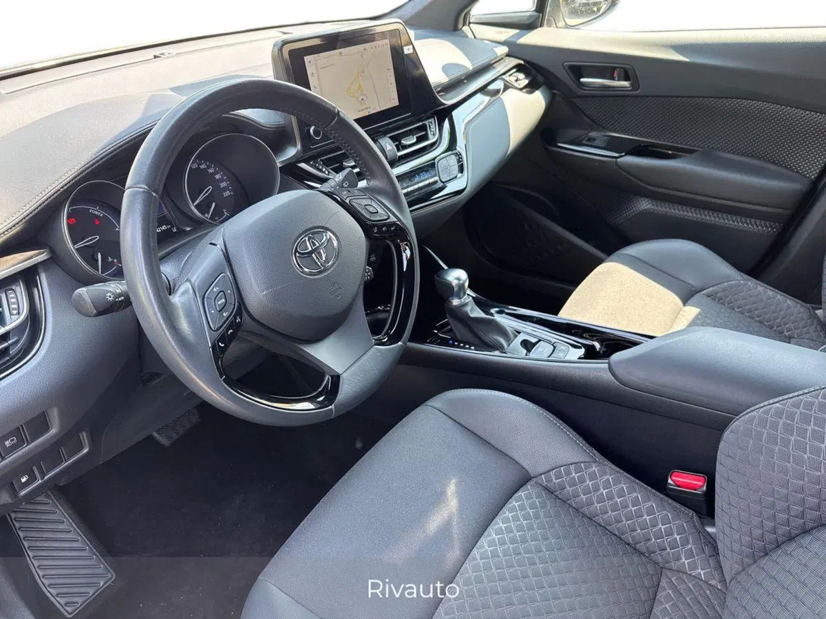 Toyota Toyota C-HR usata a Como (7)