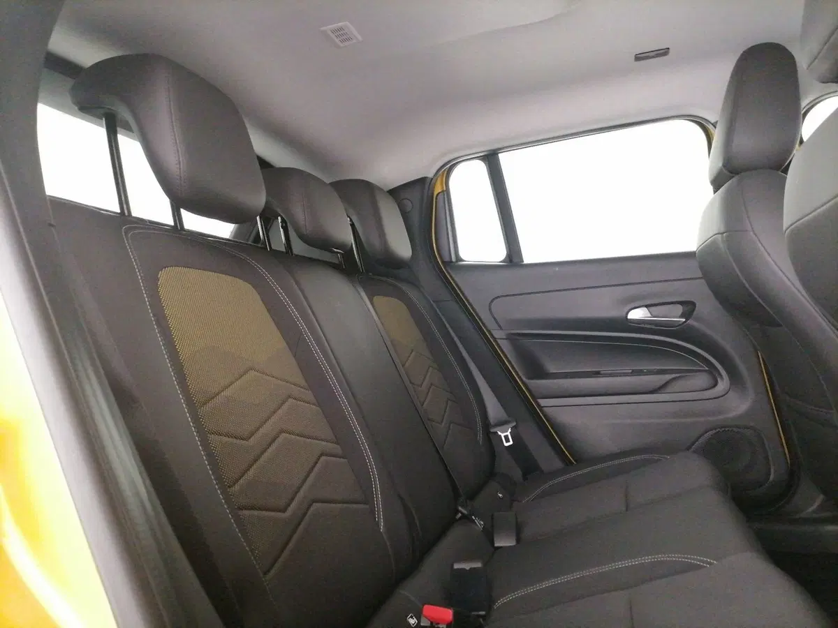 Jeep Avenger usata a Roma (8)