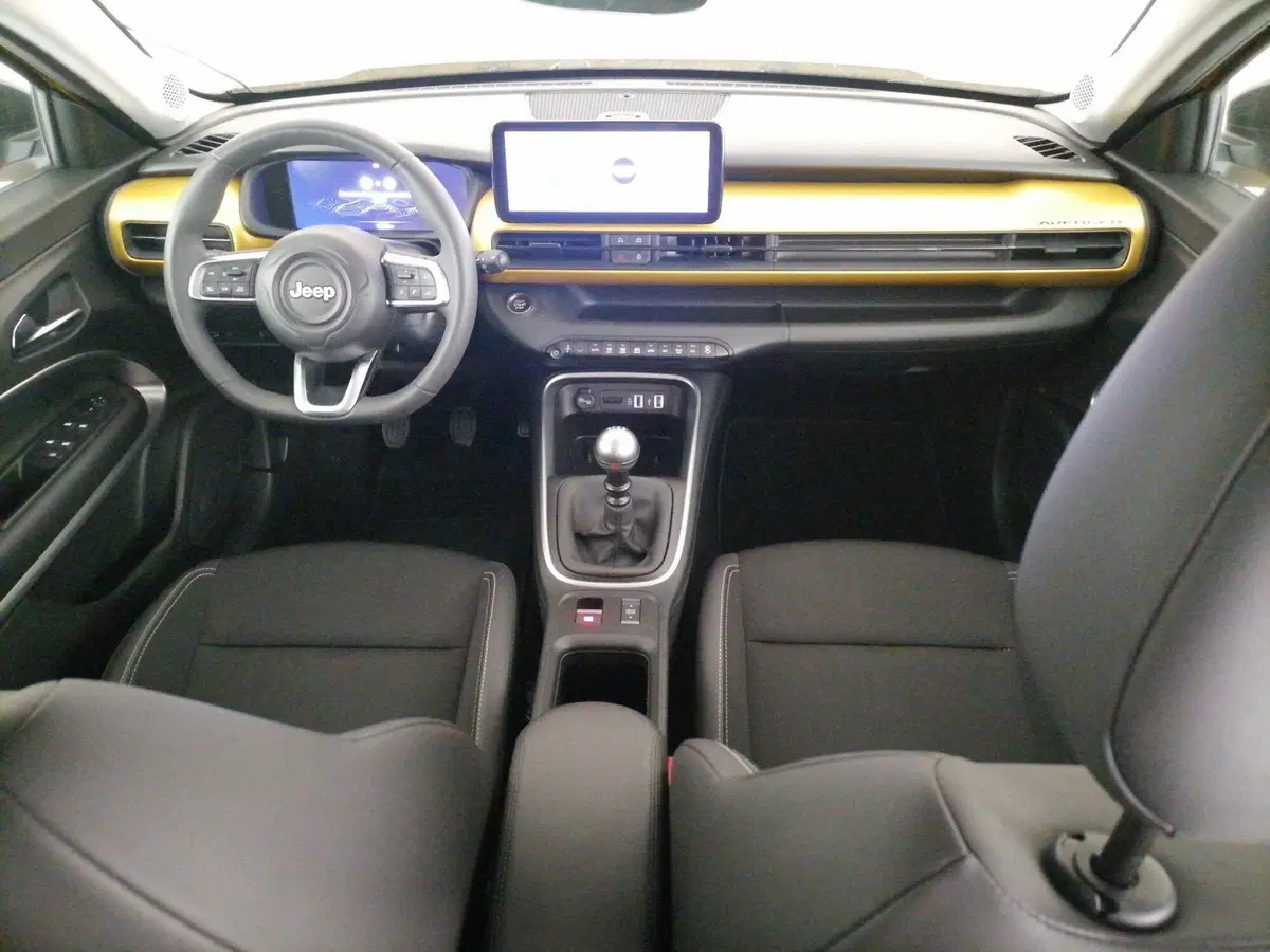 Jeep Avenger usata a Roma (9)