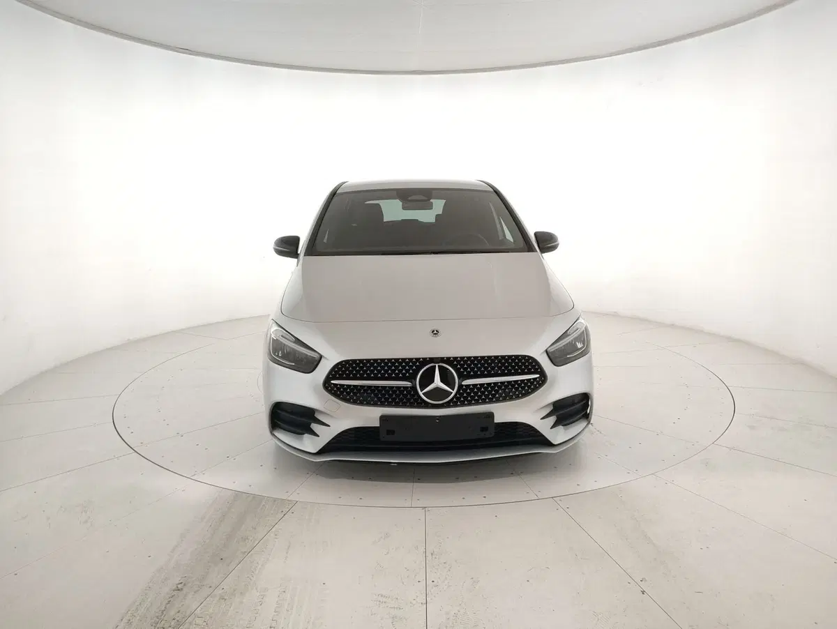 Mercedes-Benz Classe B nuova  (2)