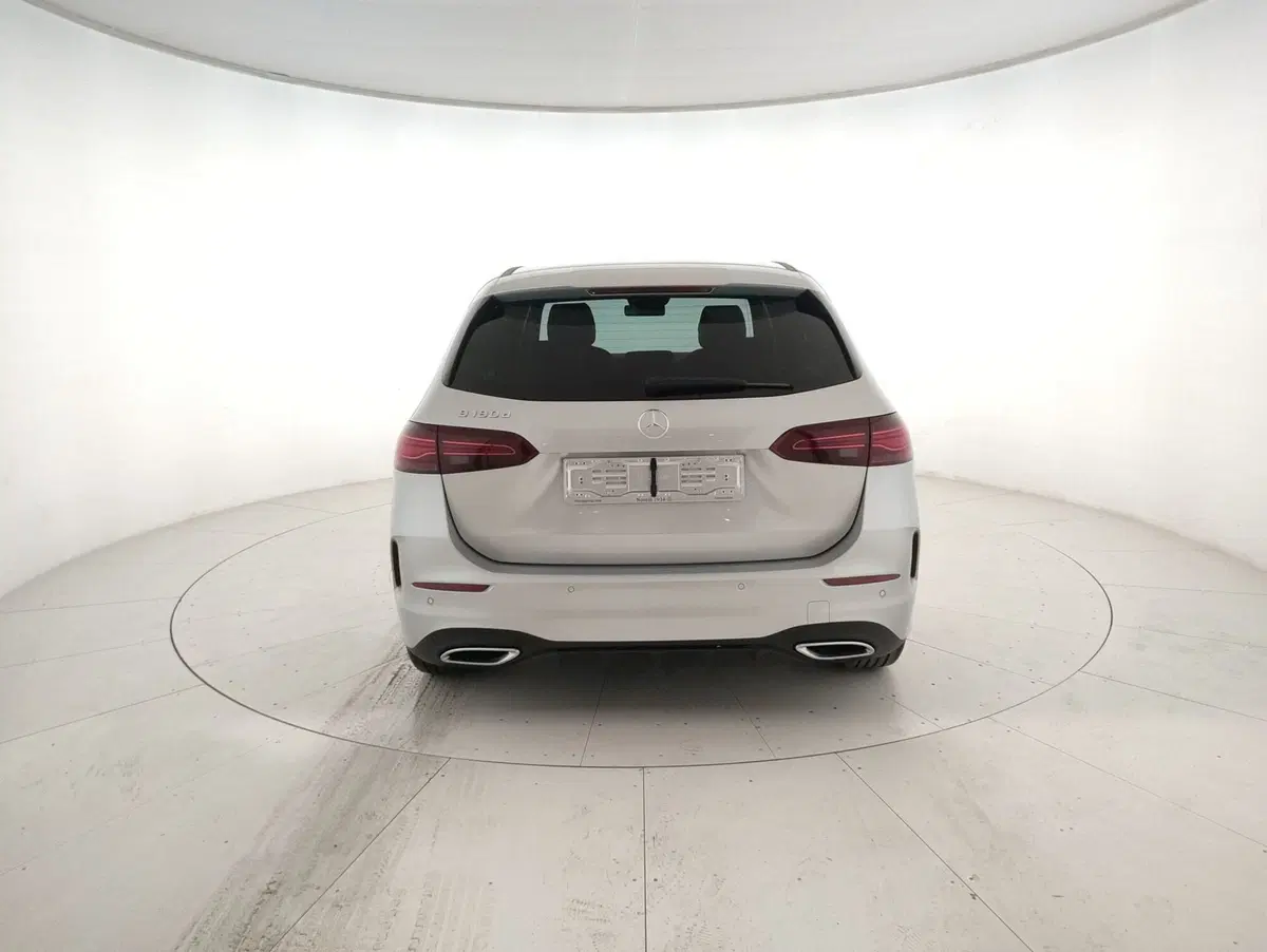 Mercedes-Benz Classe B nuova  (3)