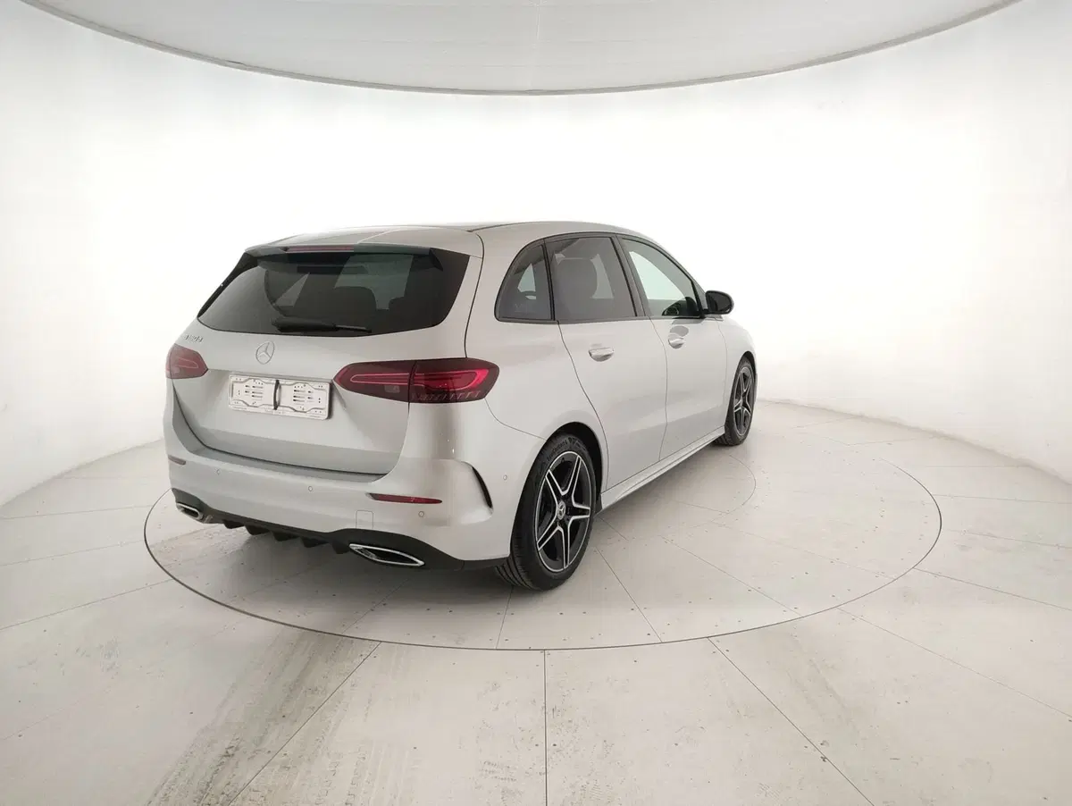 Mercedes-Benz Classe B nuova  (4)
