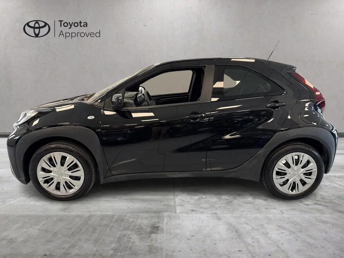 Toyota Aygo X usata a Prato (3)