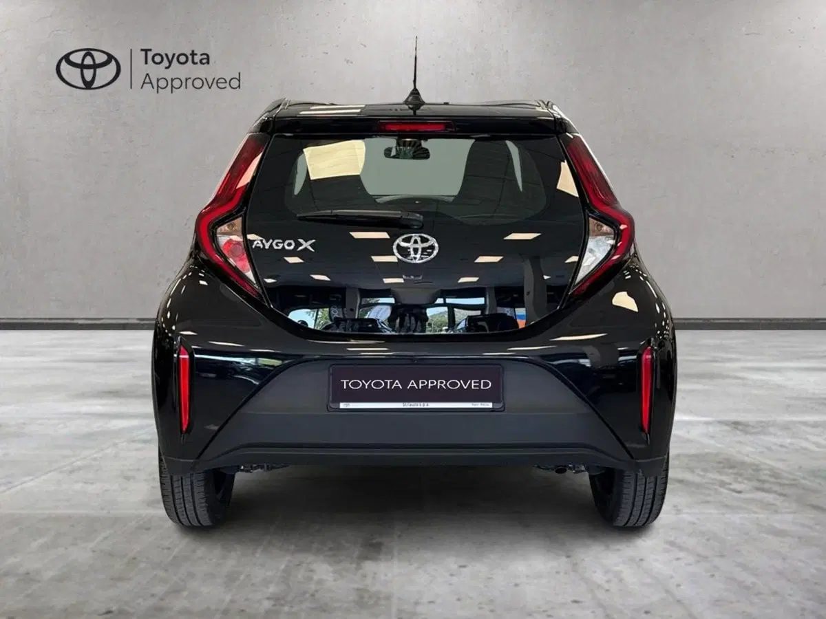 Toyota Aygo X usata a Prato (7)