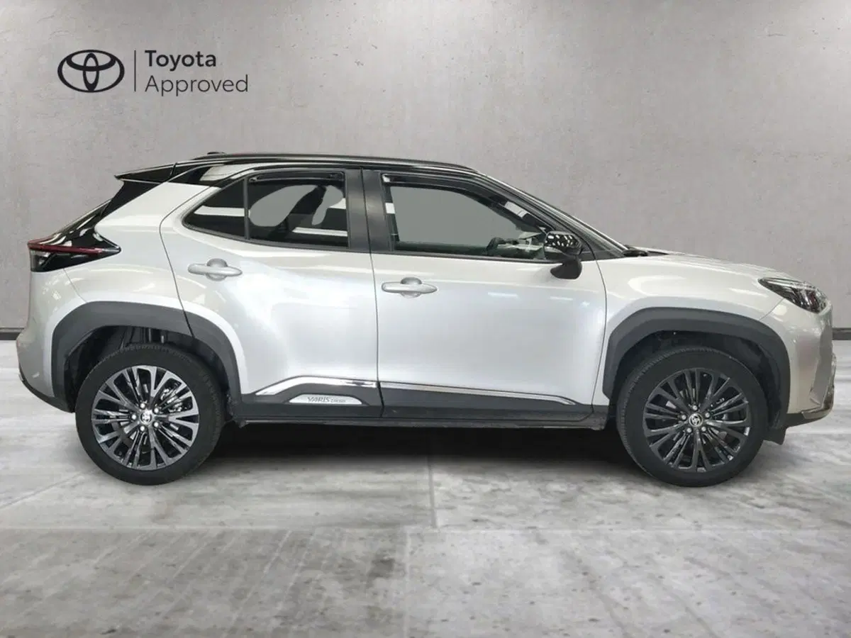 Toyota Yaris Cross usata a Roma (4)