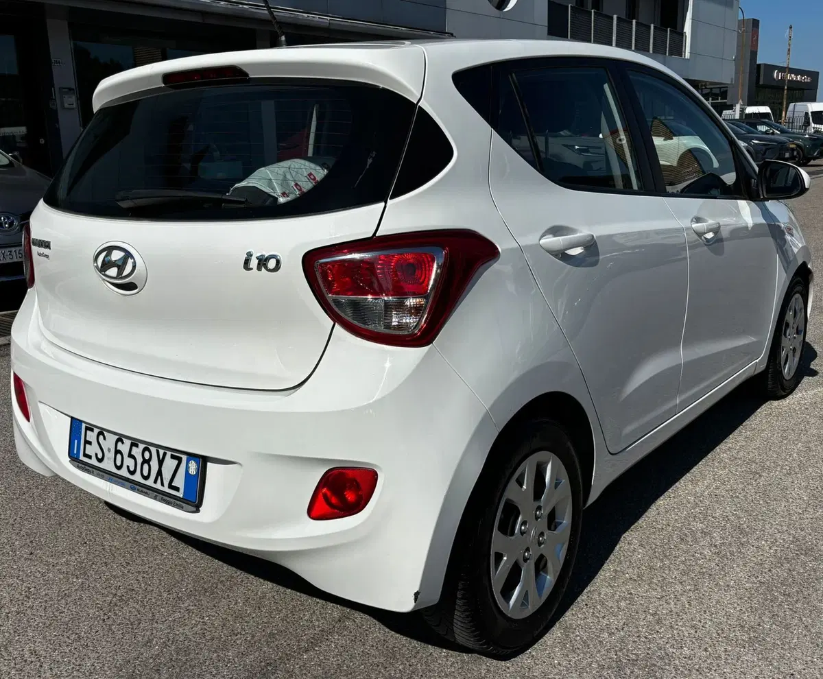 Hyundai i10 usata a Modena (5)