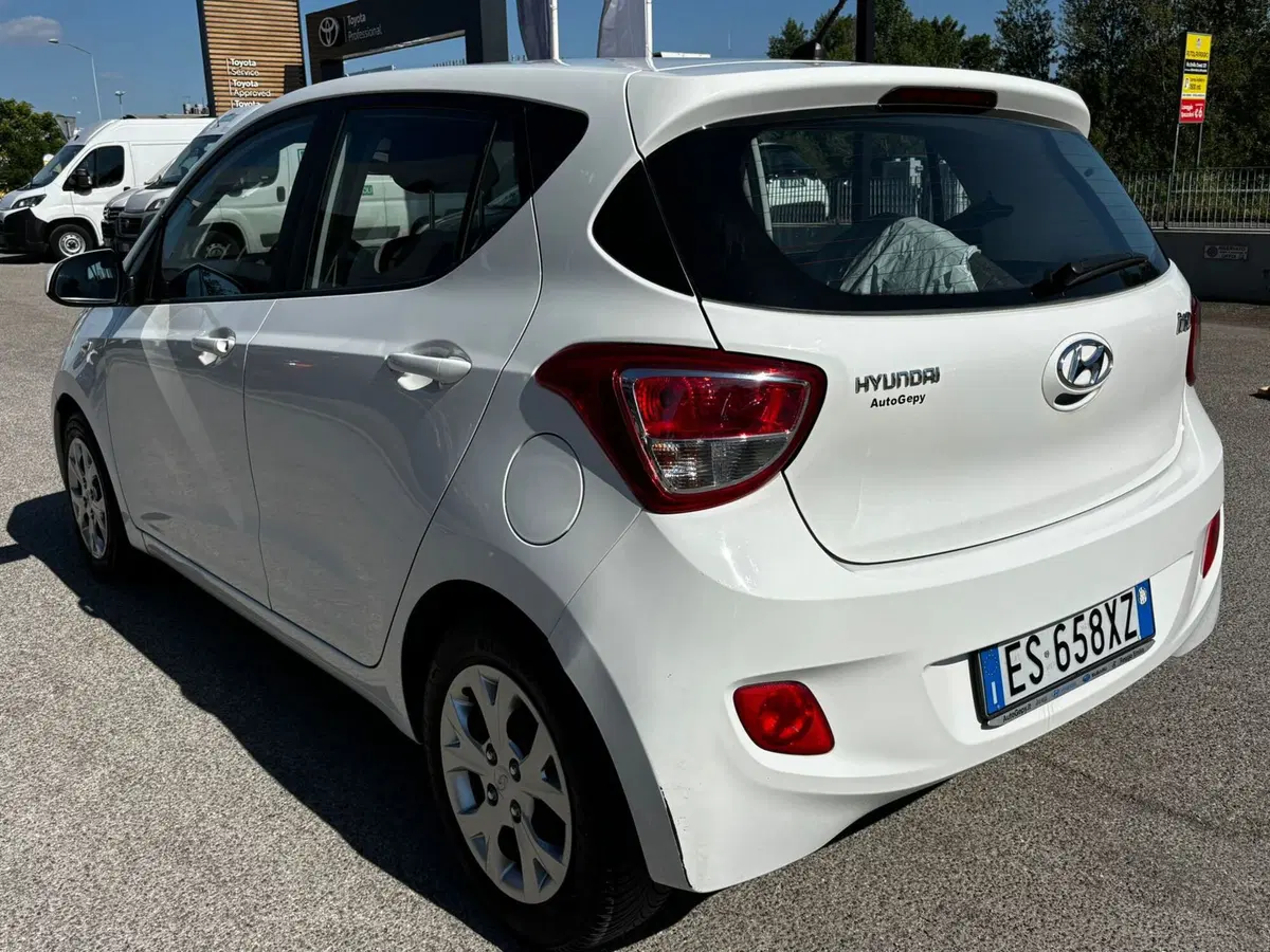 Hyundai i10 usata a Modena (7)