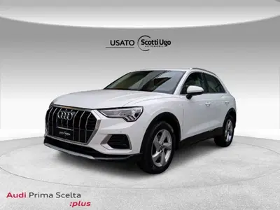 Audi Q3 35 2.0 tdi Business Advanced s-tronic del 2022 usata a Castelfiorentino