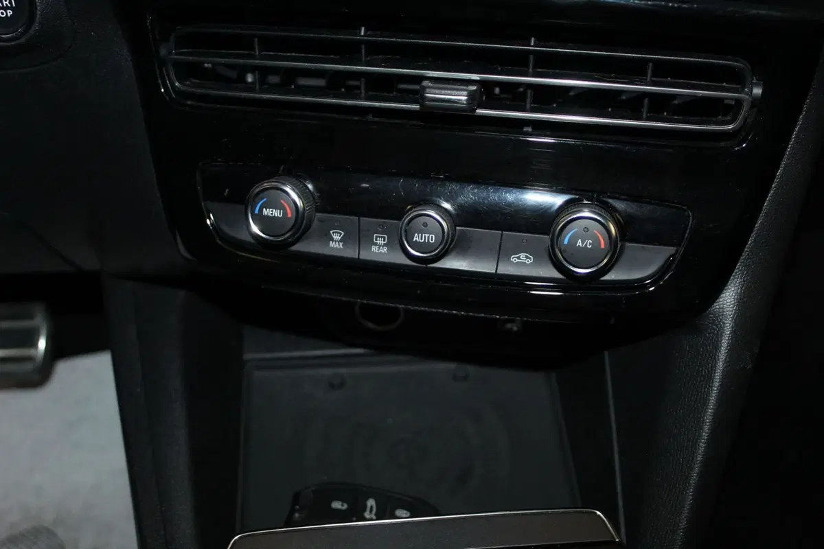 Opel Mokka usata a Cremona (13)