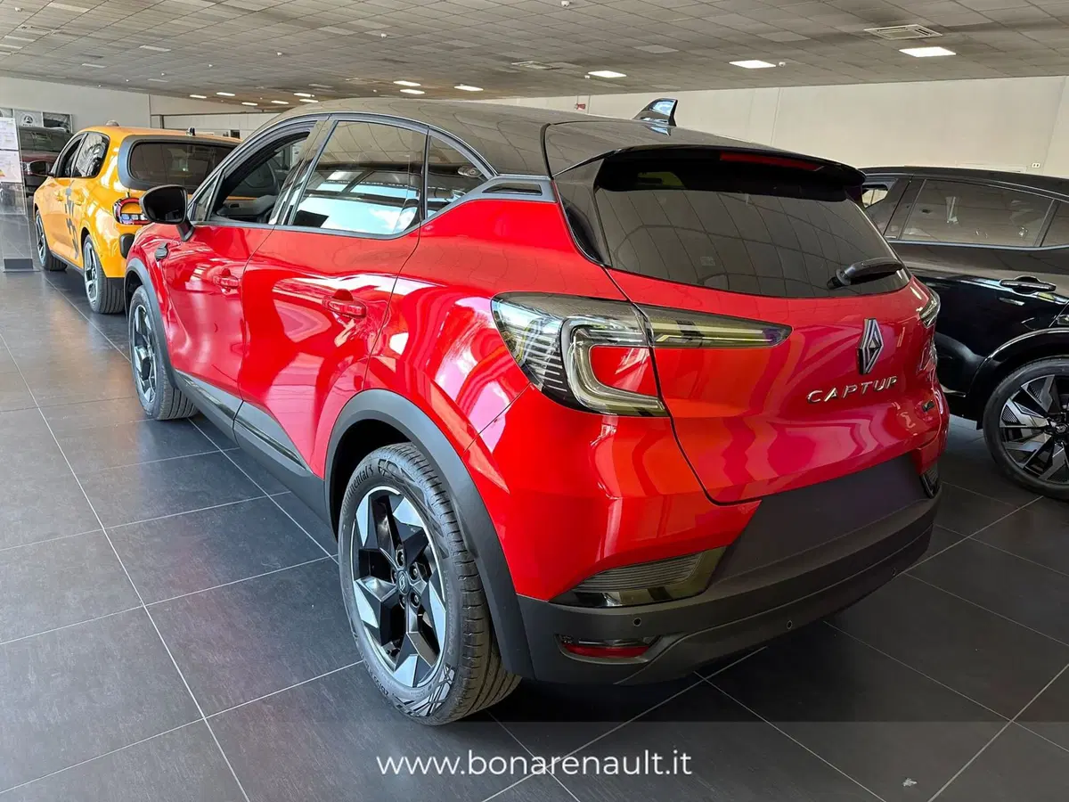 Renault Captur nuova a Monza e Brianza (2)