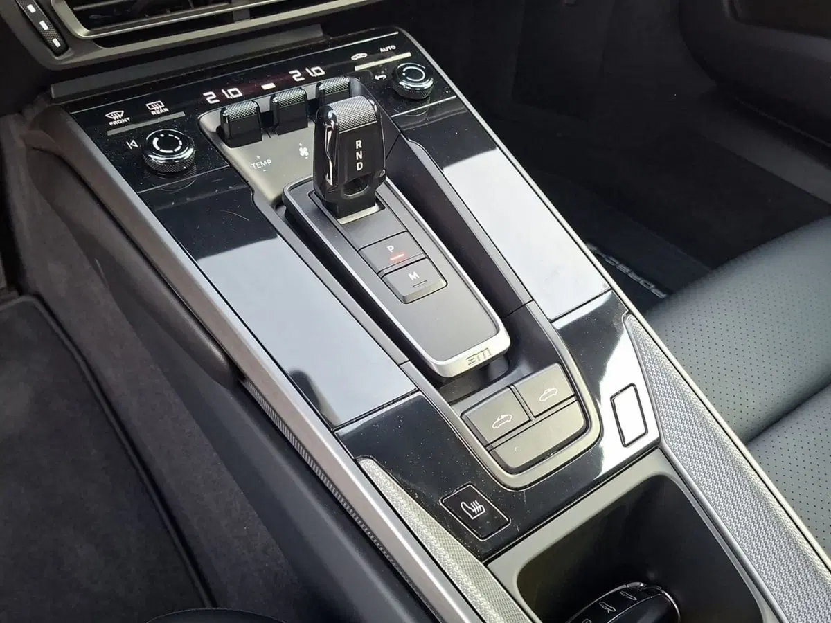 Porsche 911 Cabrio usata a Pescara (17)
