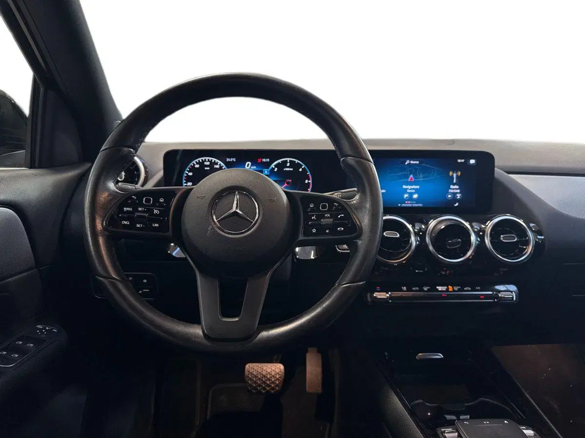 Mercedes-Benz GLA SUV usata a Macerata (11)