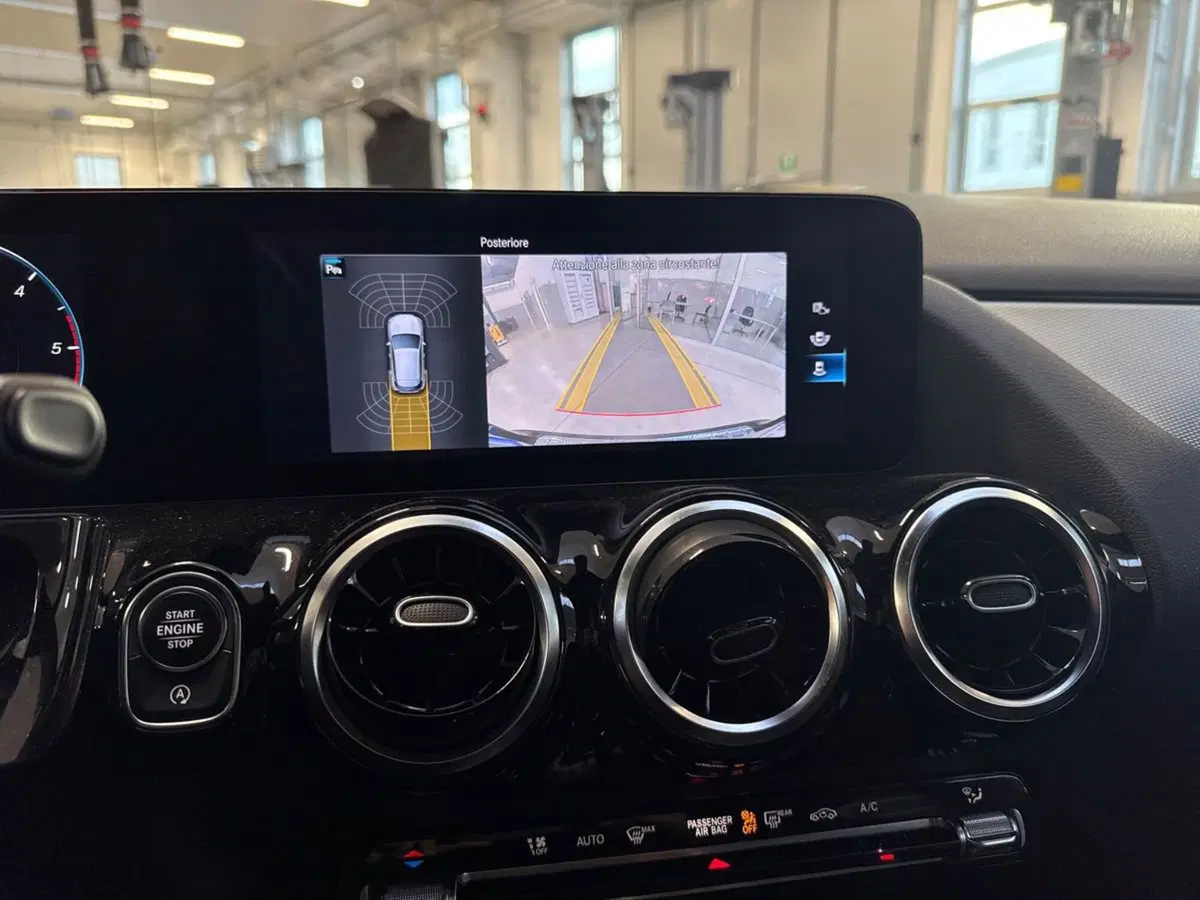 Mercedes-Benz GLA SUV usata a Macerata (17)