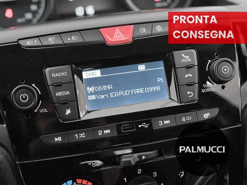 Lancia Ypsilon usata a Prato (18)