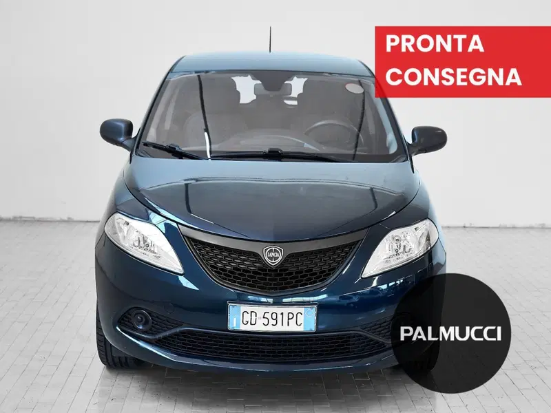 Lancia Ypsilon usata a Prato (2)
