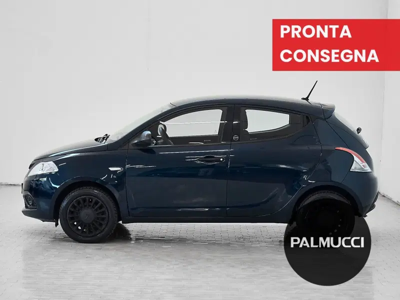 Lancia Ypsilon usata a Prato (4)