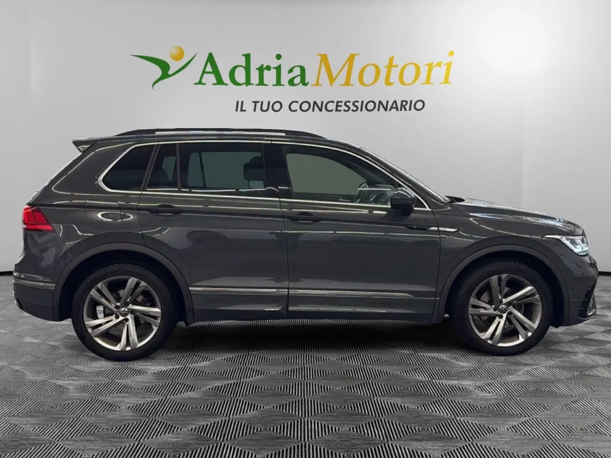 Volkswagen Tiguan usata a Pordenone (6)