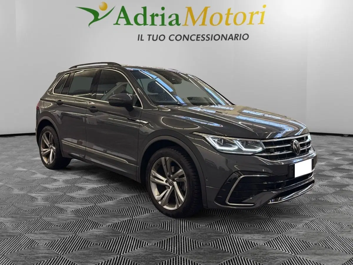 Volkswagen Tiguan usata a Pordenone (7)