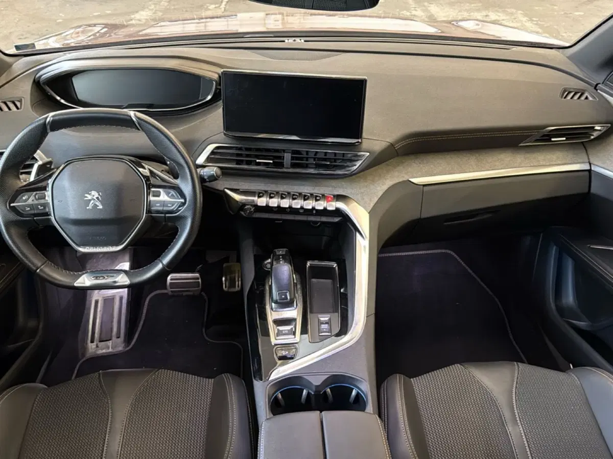 Peugeot 5008 usata a Pordenone (12)