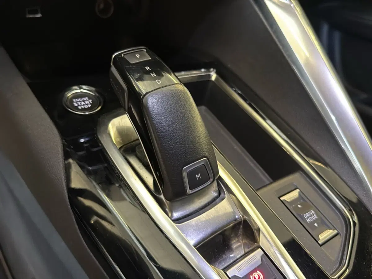 Peugeot 5008 usata a Pordenone (15)