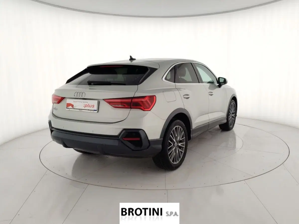 Audi Q3 Sportback usata a Massa-Carrara (3)
