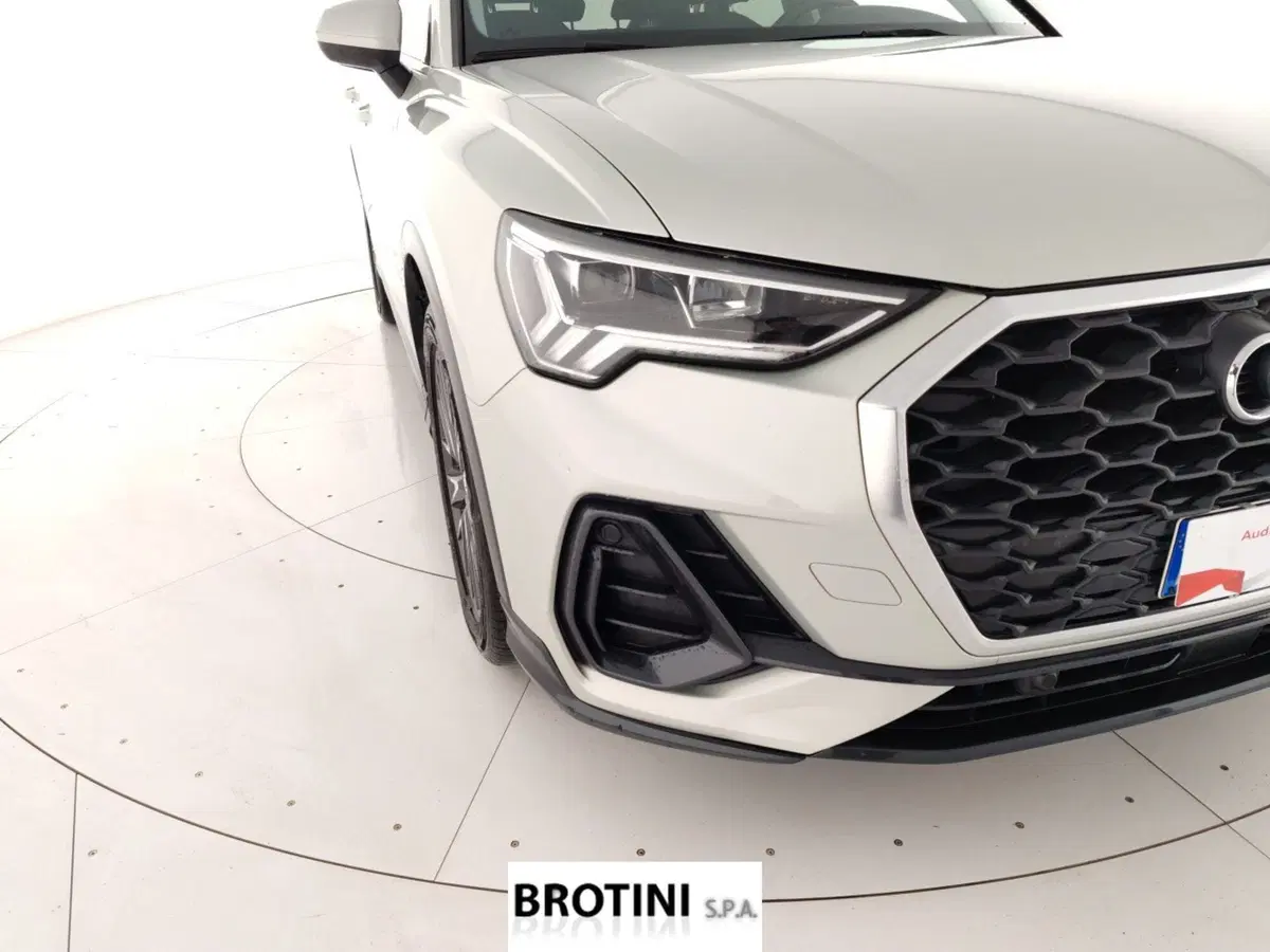 Audi Q3 Sportback usata a Massa-Carrara (5)