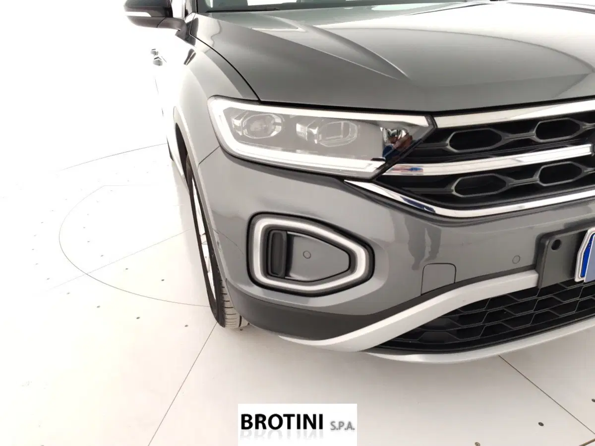 Volkswagen T-Roc usata a Massa-Carrara (5)