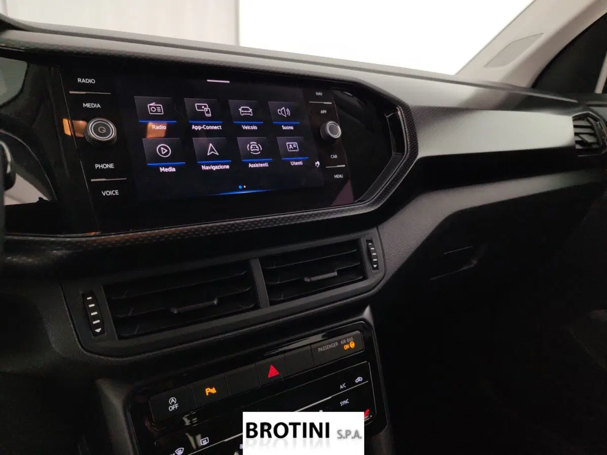 Volkswagen T-Cross usata a Massa-Carrara (12)