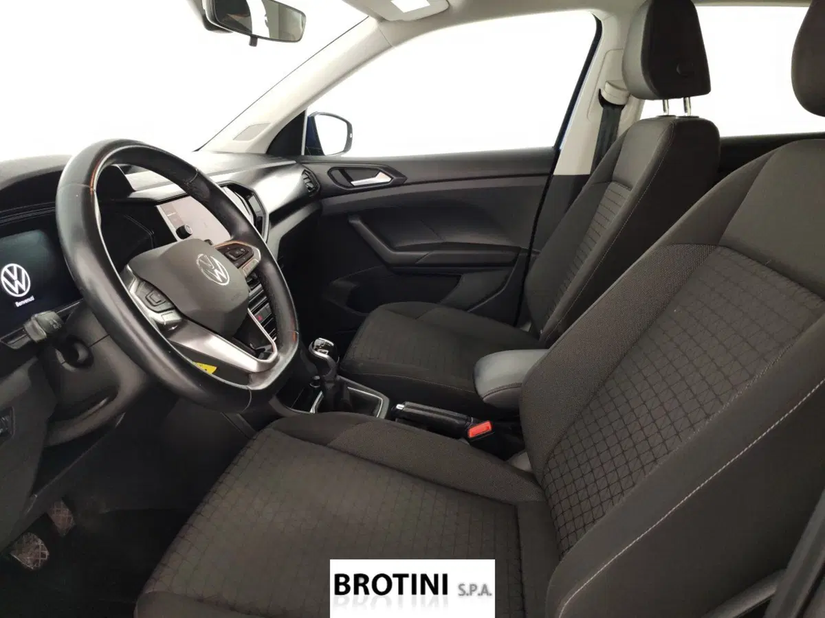 Volkswagen T-Cross usata a Massa-Carrara (7)
