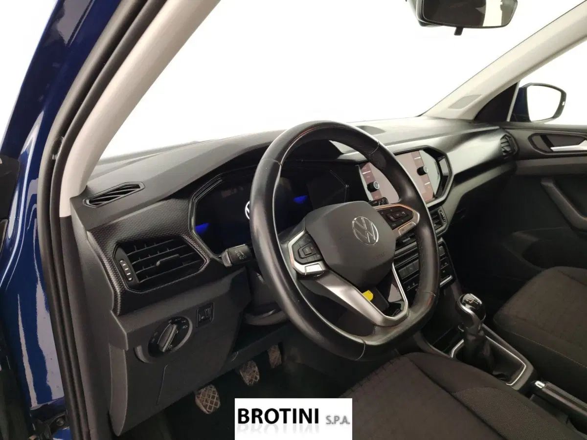 Volkswagen T-Cross usata a Massa-Carrara (8)