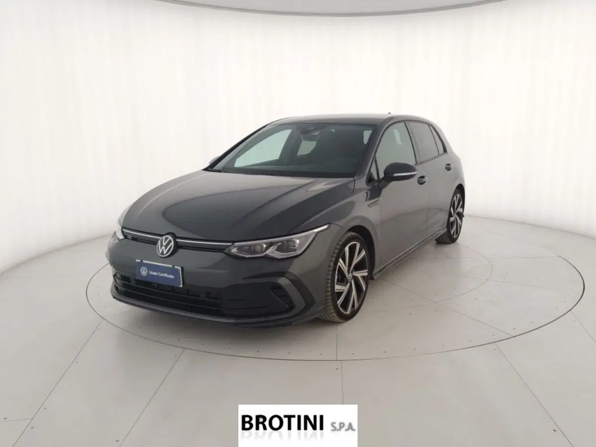 Volkswagen Golf usata a Massa-Carrara