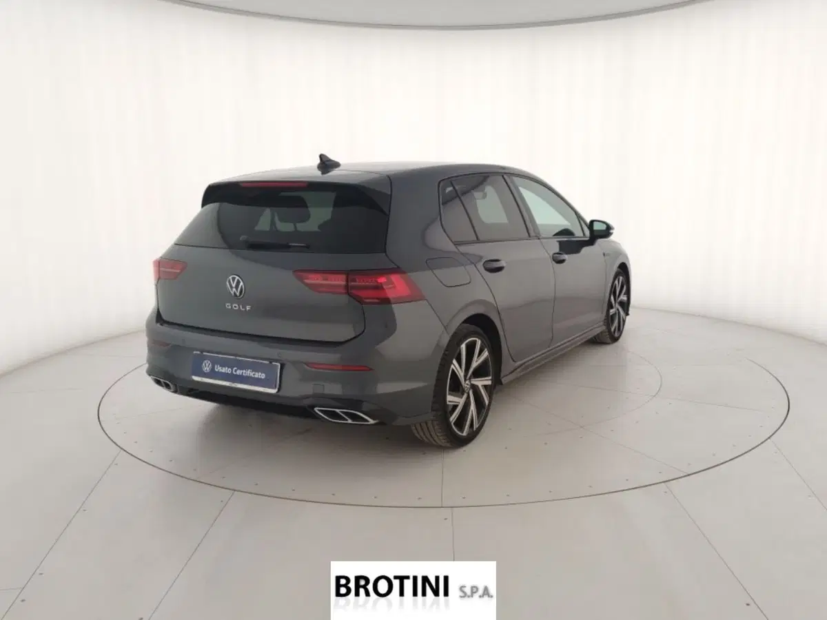 Volkswagen Golf usata a Massa-Carrara (3)