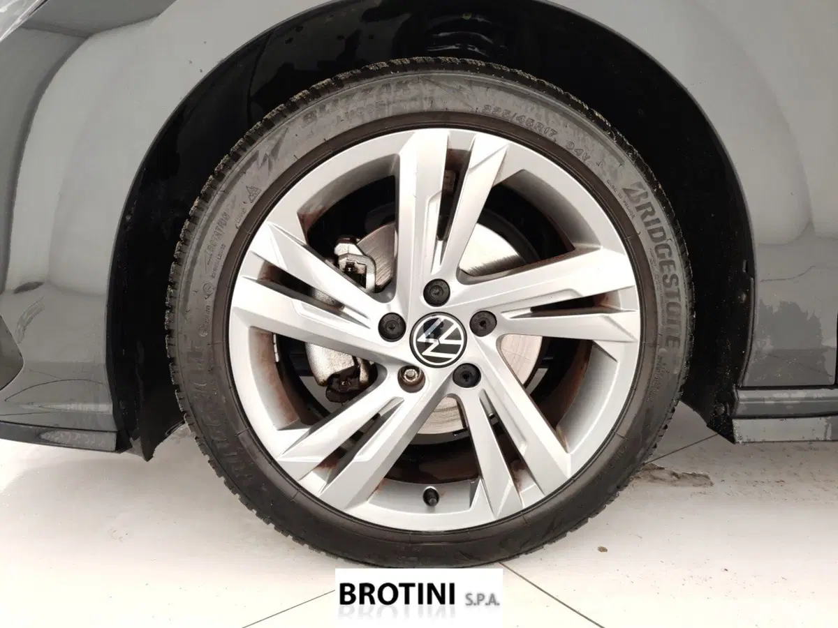 Volkswagen Golf usata a Massa-Carrara (6)