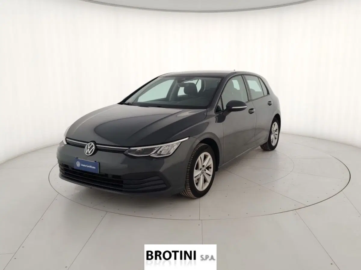 Volkswagen Golf usata a Massa-Carrara