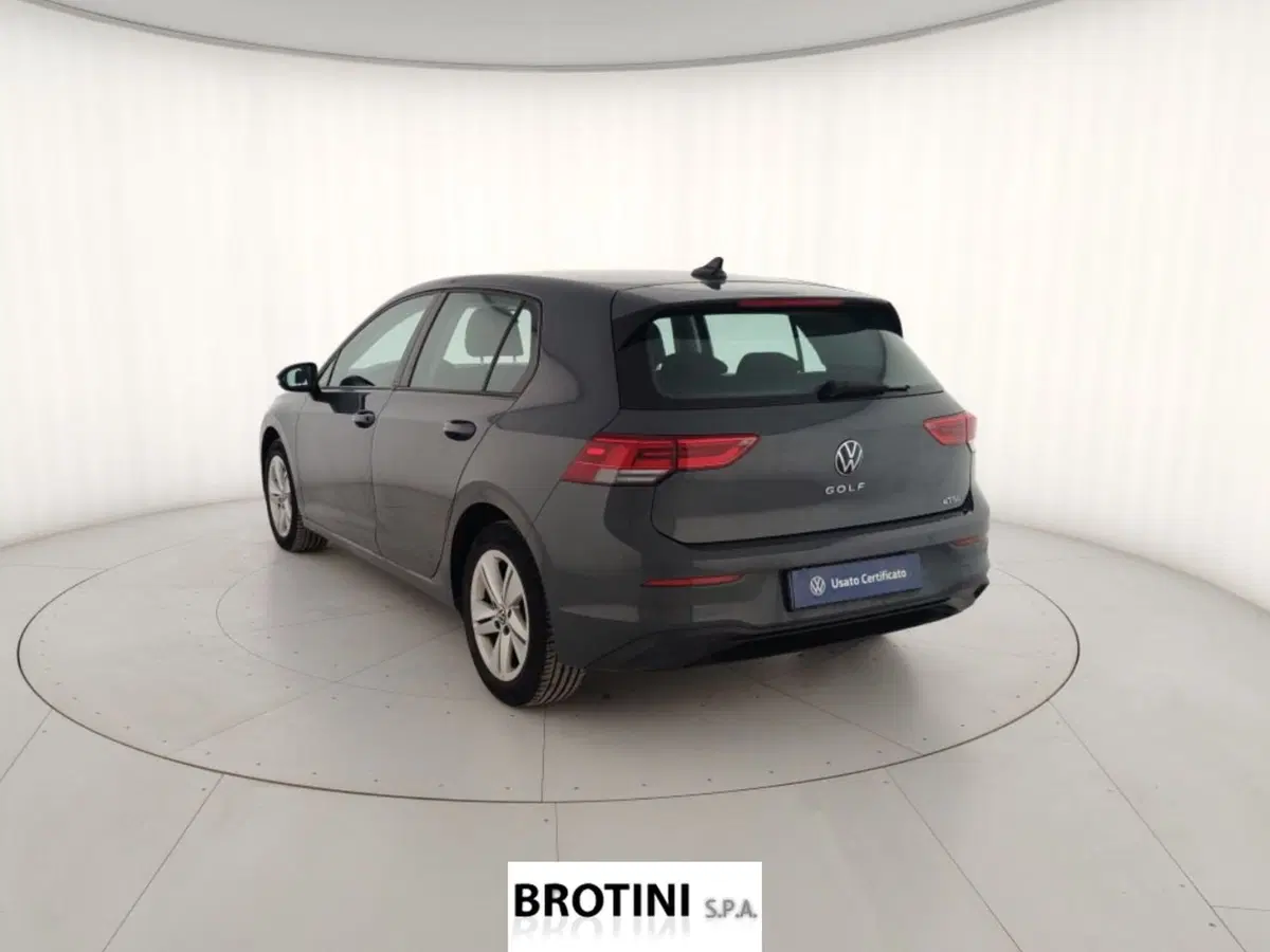 Volkswagen Golf usata a Massa-Carrara (2)